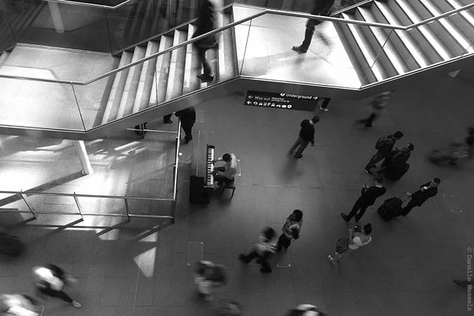 St Pancras Piano, player (2b)